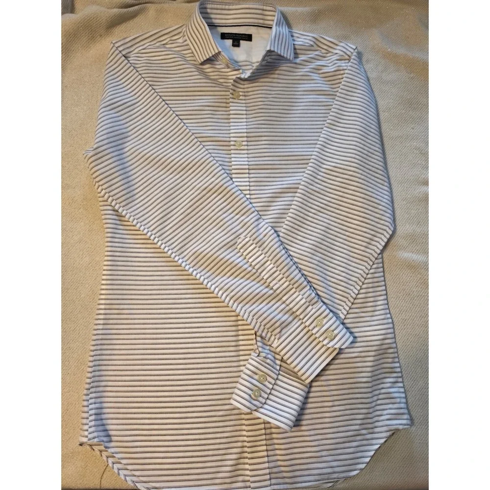 Banana Republic Mens Tailored Slim Fit Non-Iron Striped Button Down Shirt Small